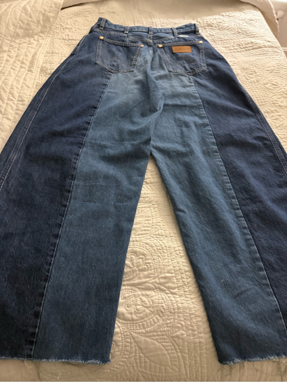 Wrangler cowboy Wide-Leg Two-Tone Blue Jeans for Women - Picture 16 of 16